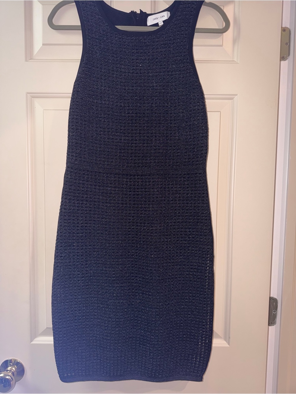 Sweater Neckline Identification - Picture 8 of 8